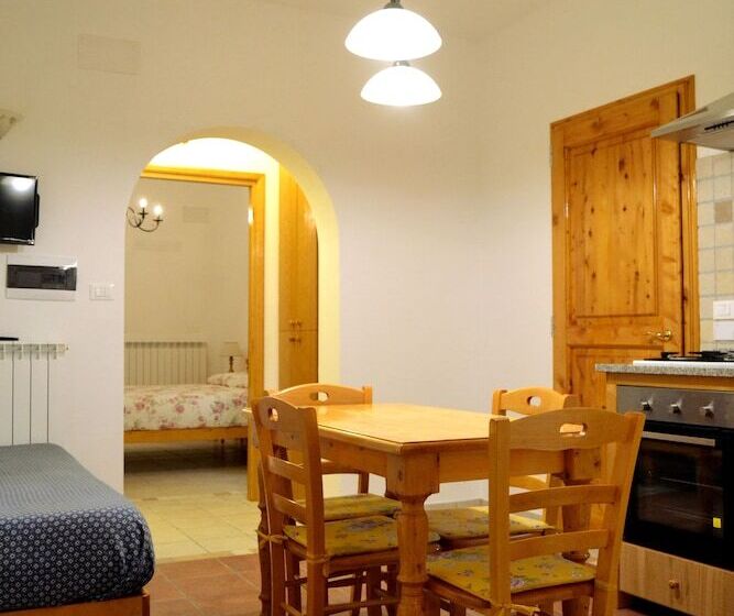 田舎風ホテル Agriturismo Poggio Al Pino