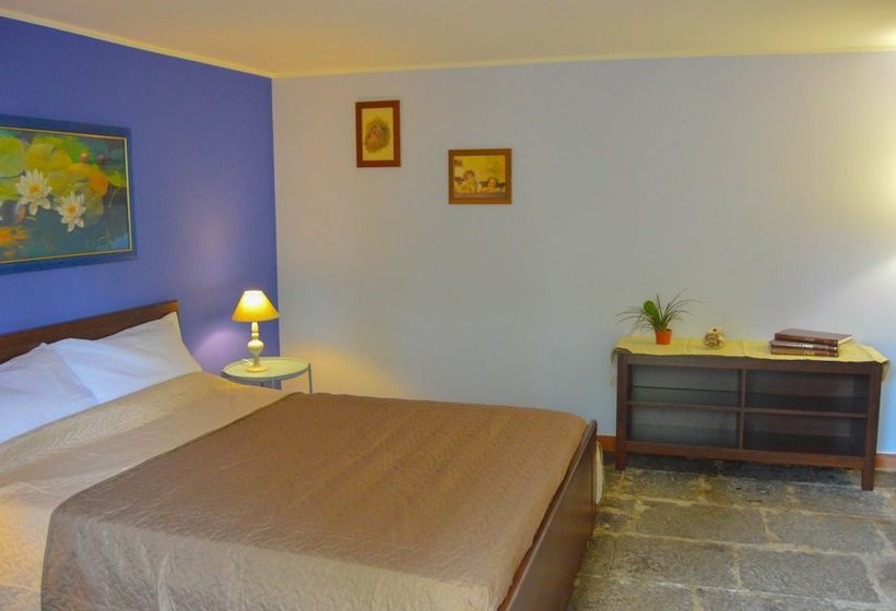 تختخواب و صبحانه La Fagianaia