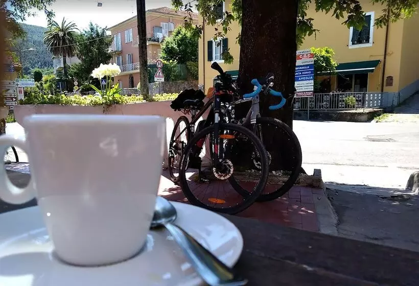 ペンション Affittacamere Le Vele Del Magra