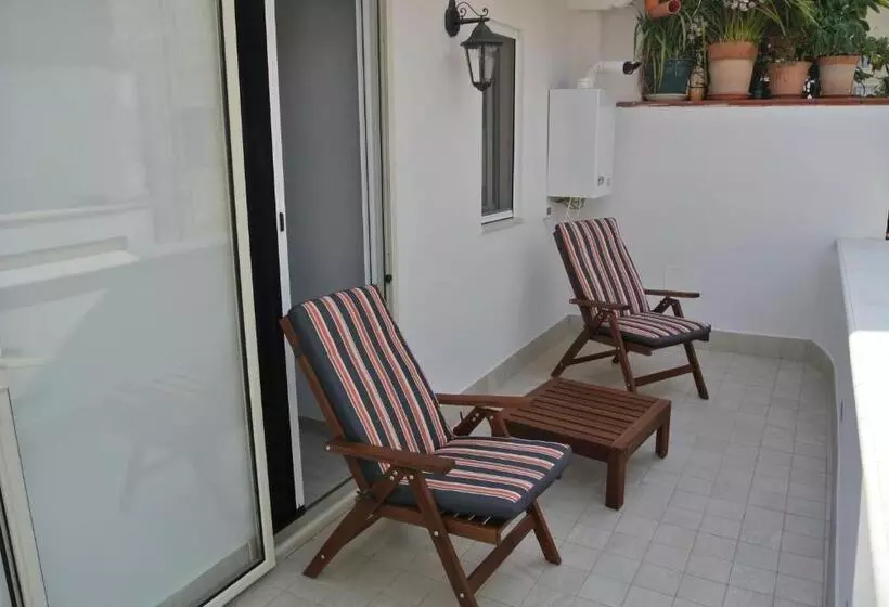 تختخواب و صبحانه La Maison Di Nicoletta
