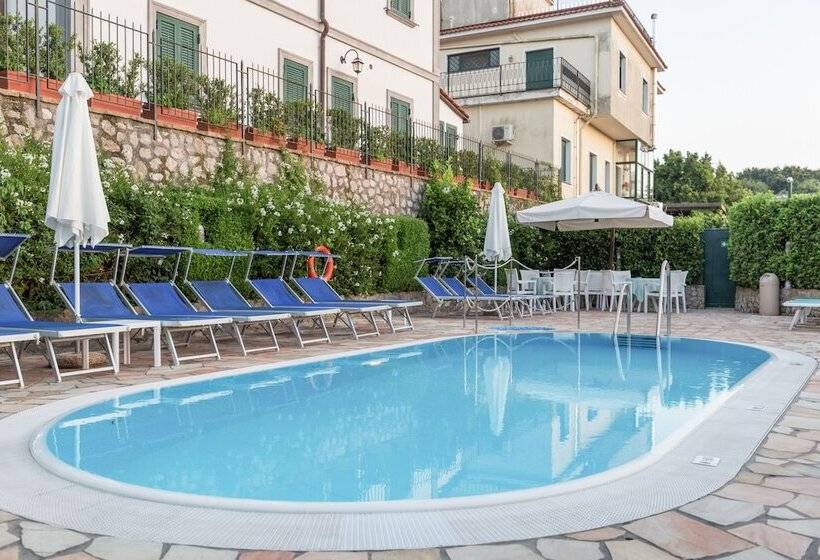 בית מלון כפרי La Pergoletta