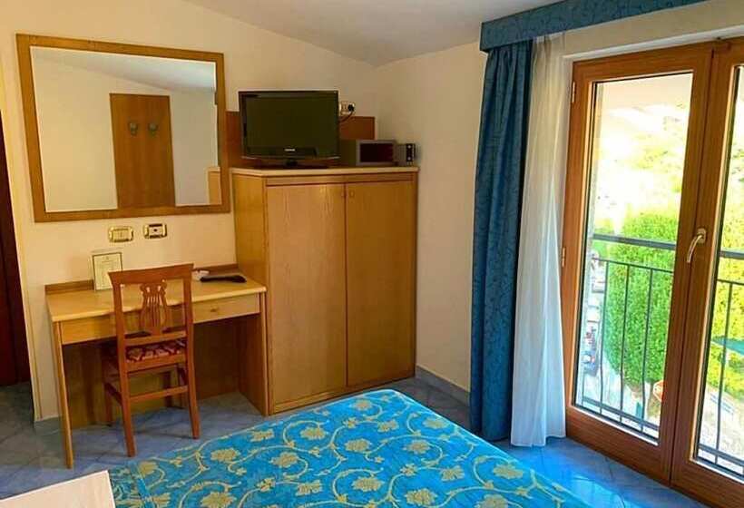 בית מלון כפרי La Pergoletta