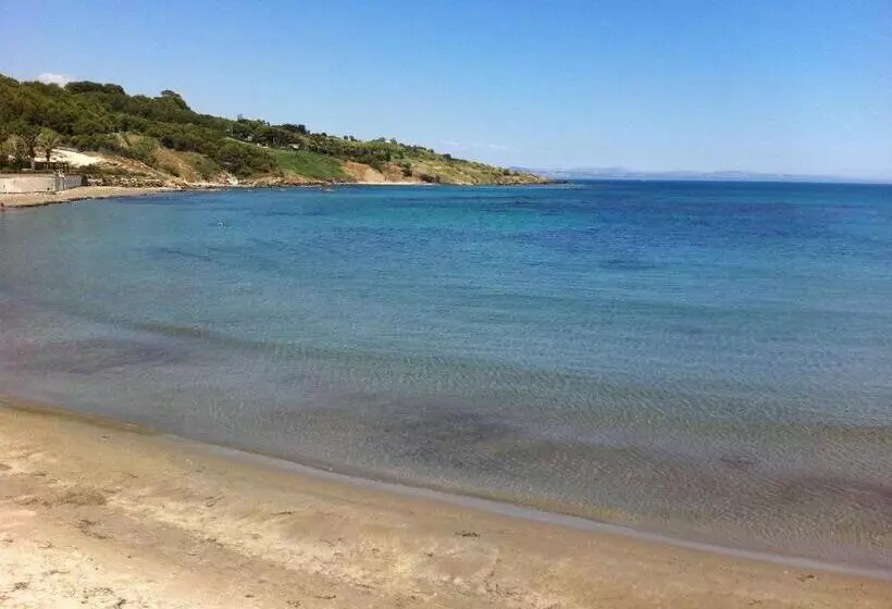 Bed and Breakfast Cala Arenella