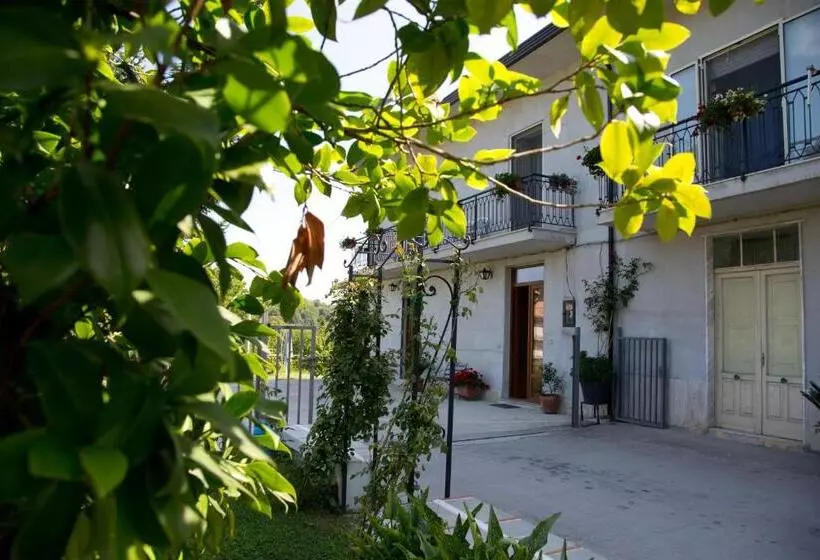 Aamiaismajoitus (B&B) Il Moro Bianco