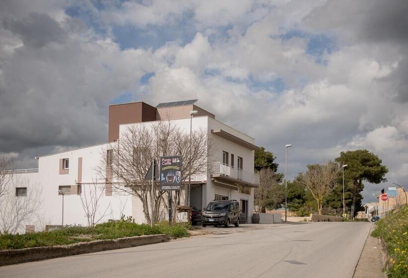 مبيت وإفطار La Terrazza Di Harmakhis