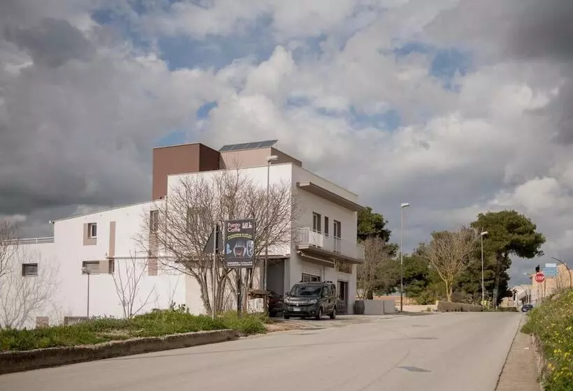 تختخواب و صبحانه La Terrazza Di Harmakhis