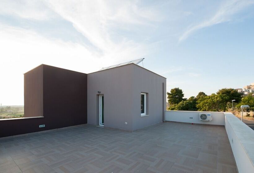 مبيت وإفطار La Terrazza Di Harmakhis