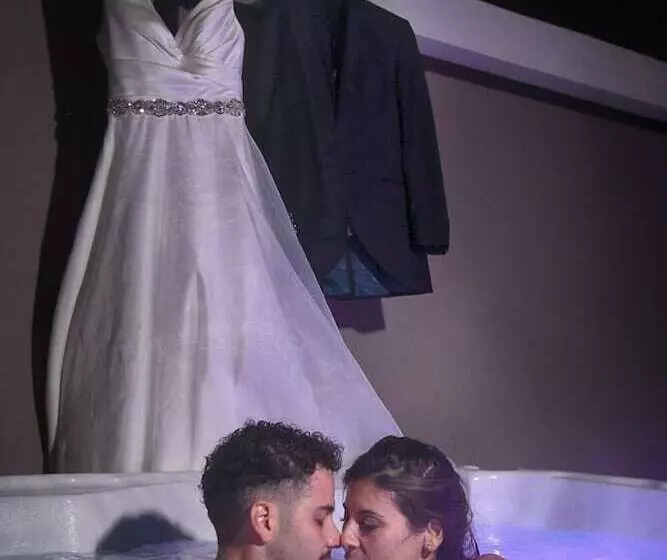 تختخواب و صبحانه La Terrazza Di Harmakhis