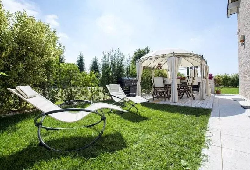 Aamiaismajoitus (B&B) R&b Il Melograno