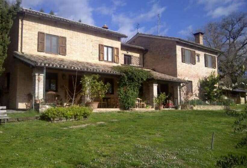 בית מלון כפרי Agriturismo Fontechiara