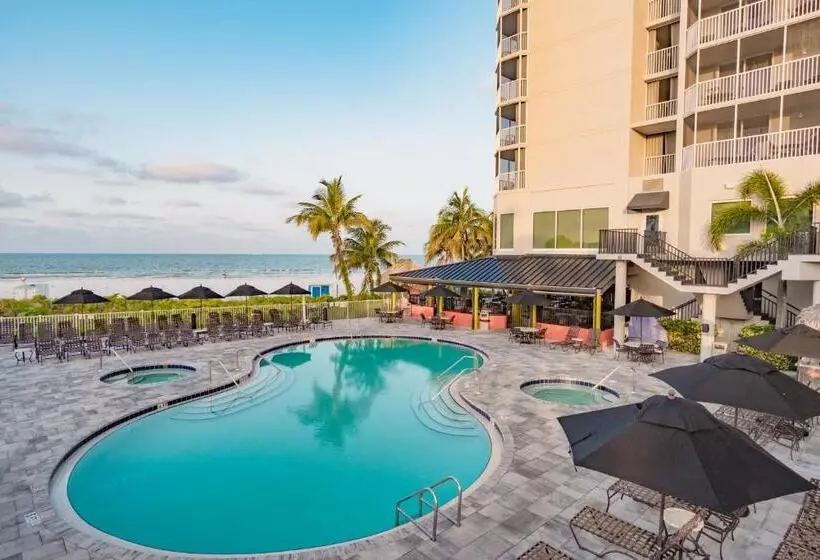 Diamond Head Beach Resort