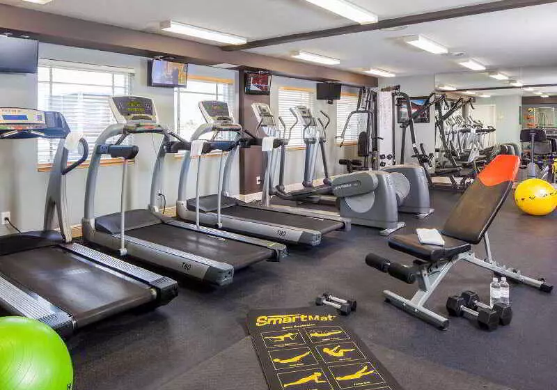 Diamond Head Beach Resort