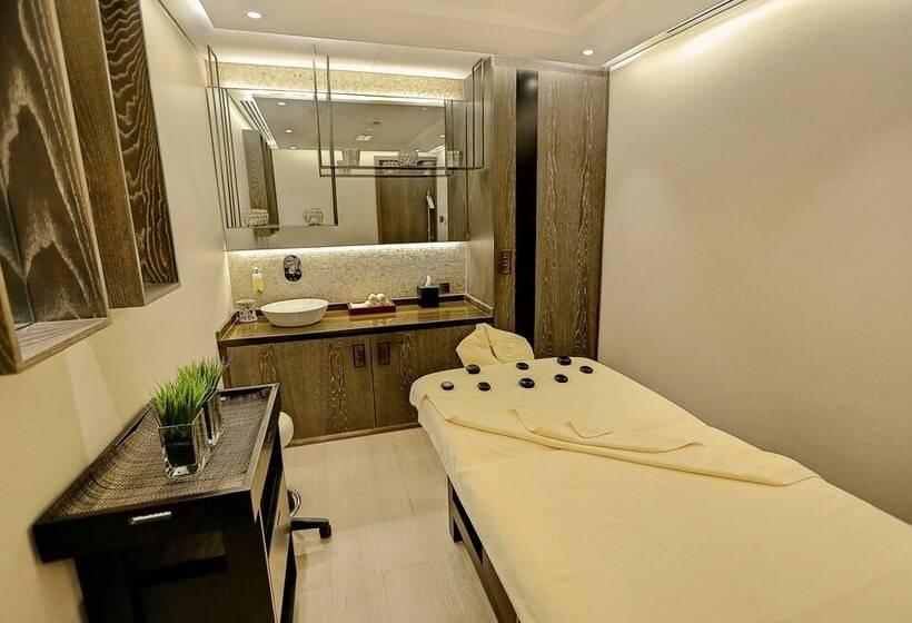 Hotel Al Maha Arjaan By Rotana