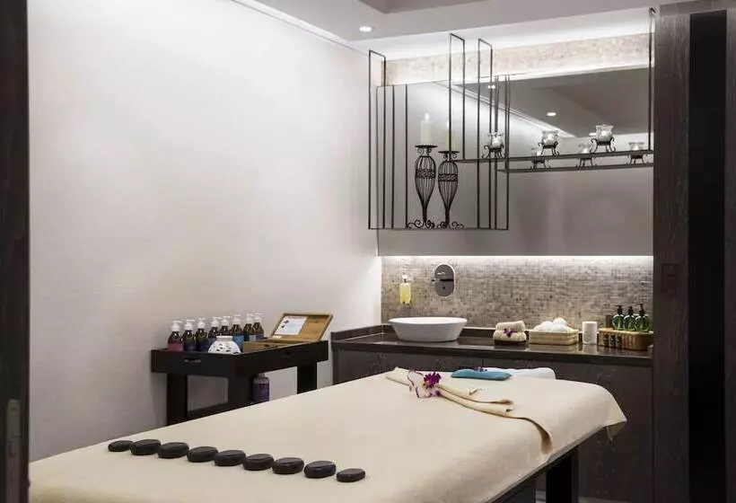 ホテル Al Maha Arjaan By Rotana