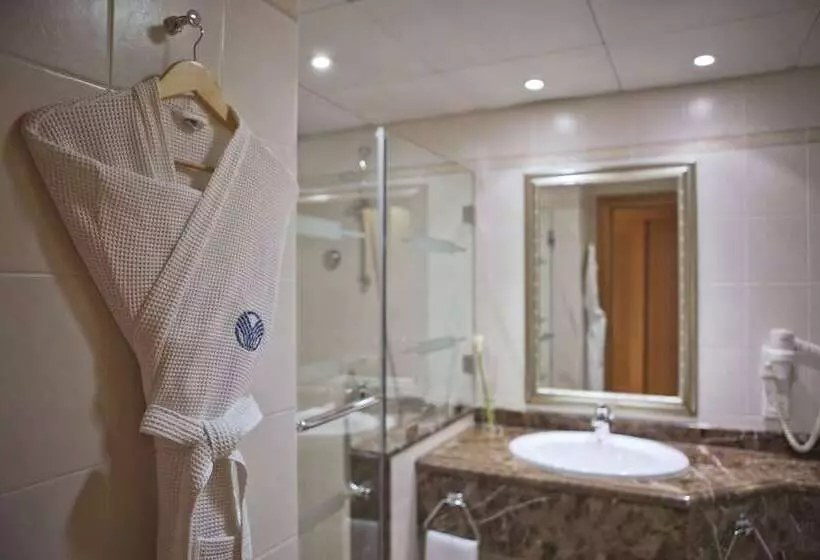 ホテル Al Maha Arjaan By Rotana