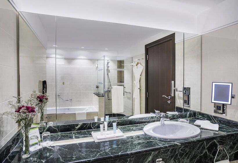 Hotel Al Maha Arjaan By Rotana