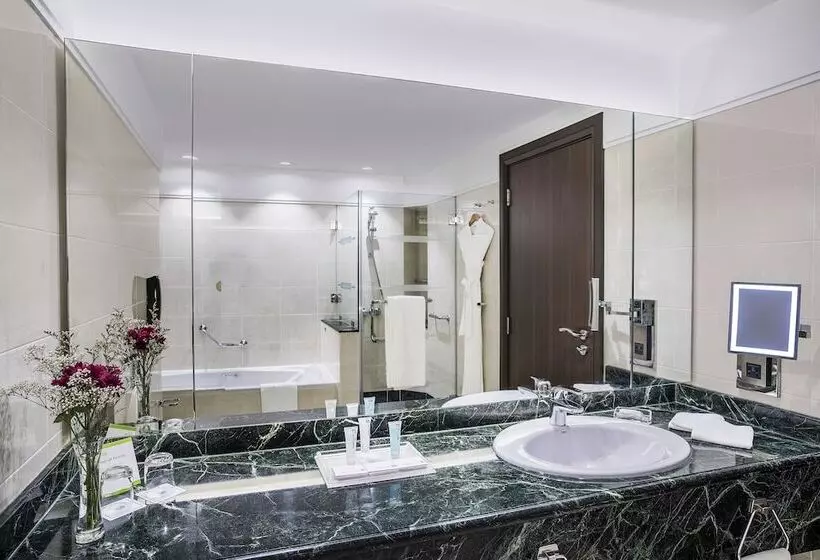 ホテル Al Maha Arjaan By Rotana