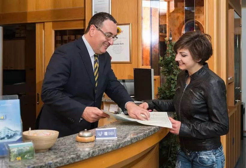 호텔 Ambassador Suite