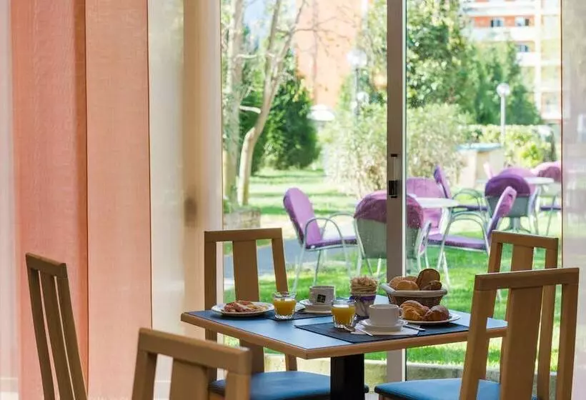 호텔 Ambassador Suite