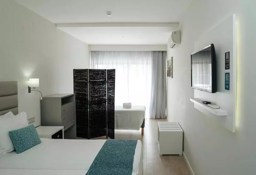 فندق Carvi Beach