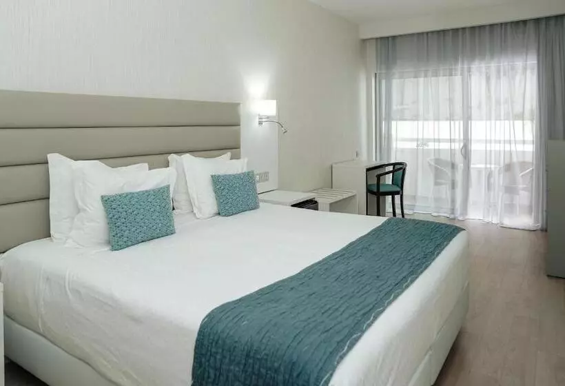 فندق Carvi Beach