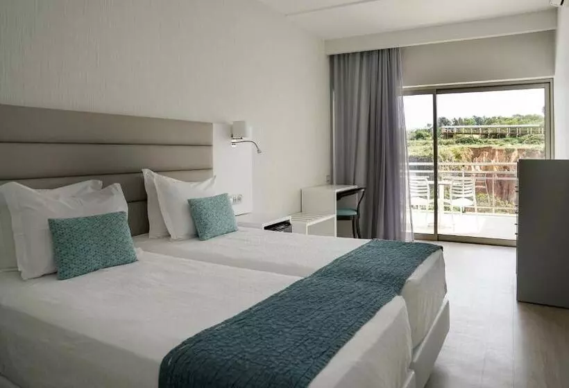 فندق Carvi Beach