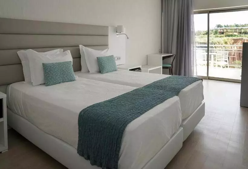 فندق Carvi Beach