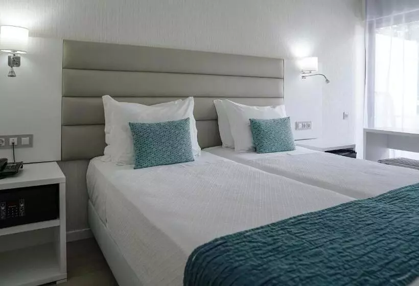 فندق Carvi Beach