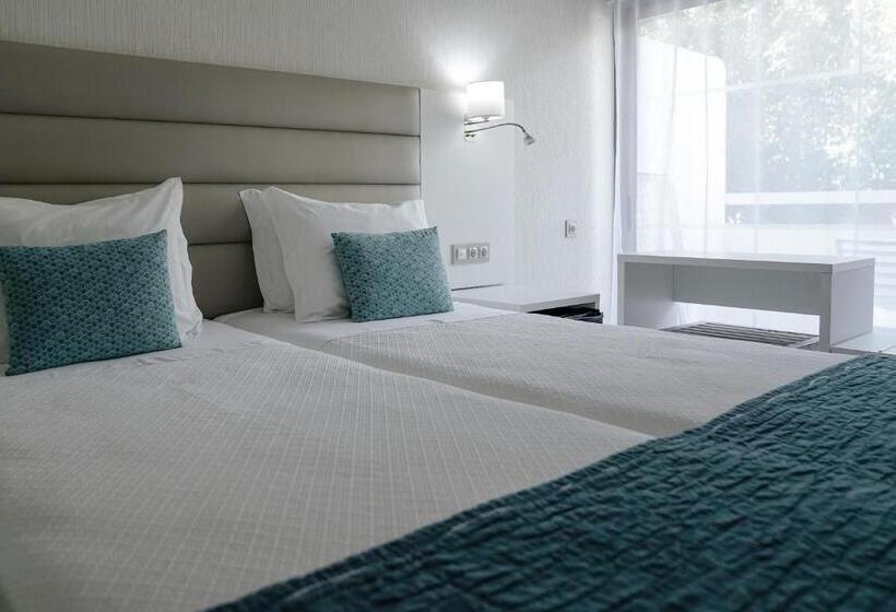 ホテル Carvi Beach