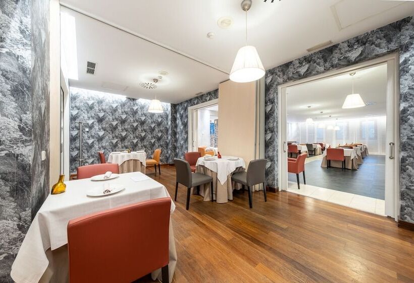 هتل Castilla Termal Olmedo