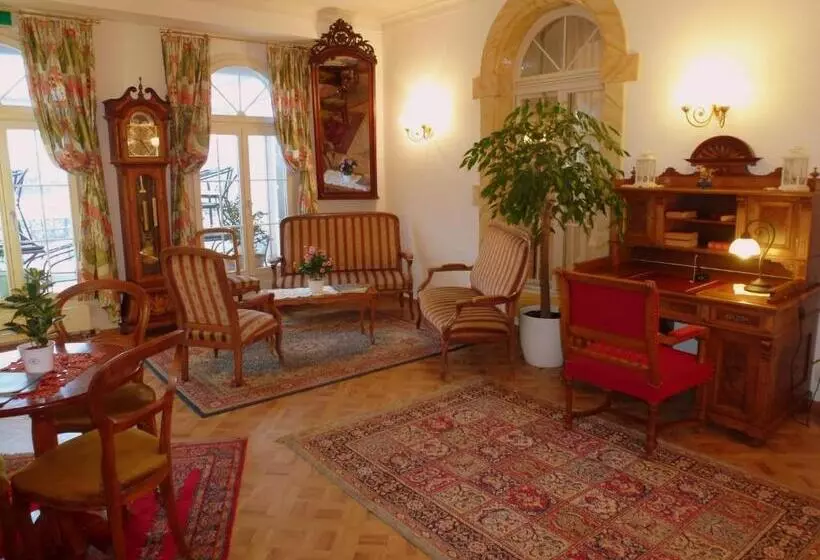 호텔 Centralcontinental