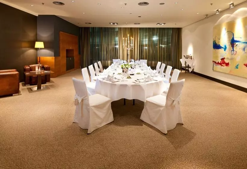 Dorint Hotel Am Heumarkt Köln