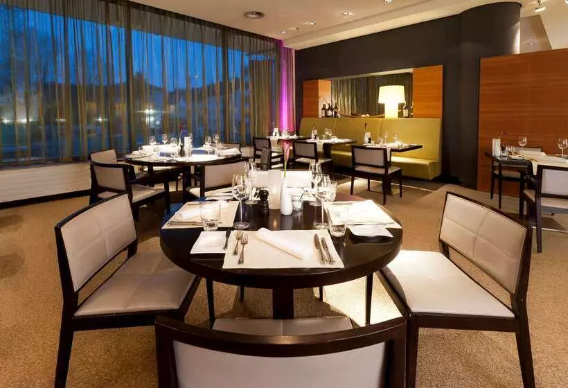 Dorint Hotel Am Heumarkt Köln