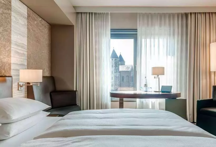 Dorint Hotel Am Heumarkt Köln