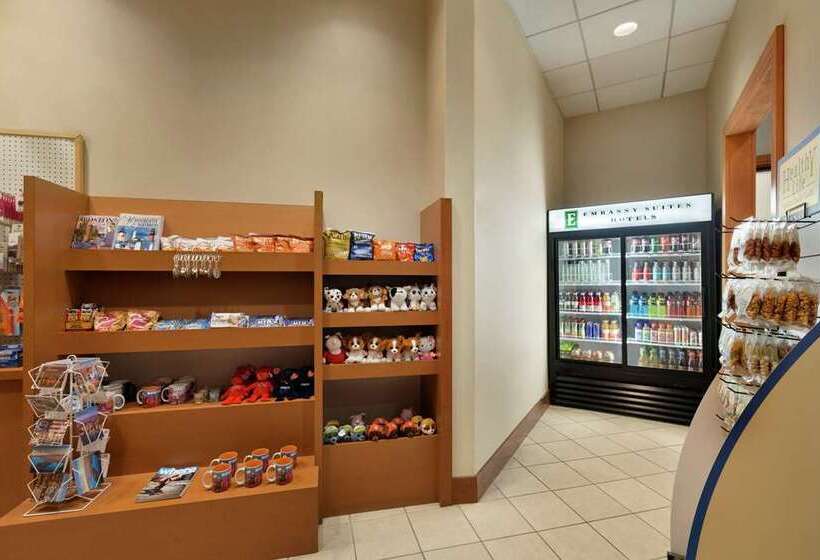 هتل Embassy Suites Boston Logan Airport