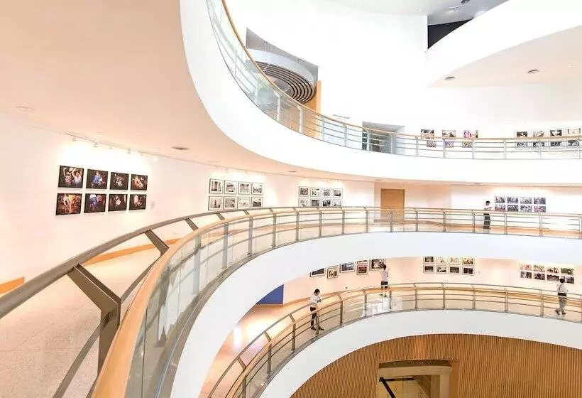 هتل Emporium Suites By Chatrium