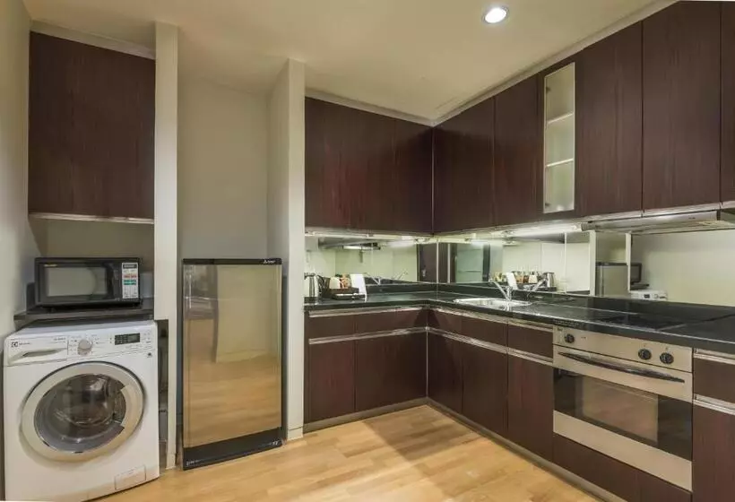 هتل Emporium Suites By Chatrium