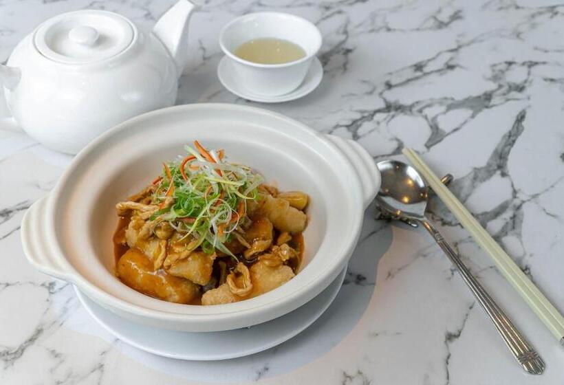 هتل Emporium Suites By Chatrium