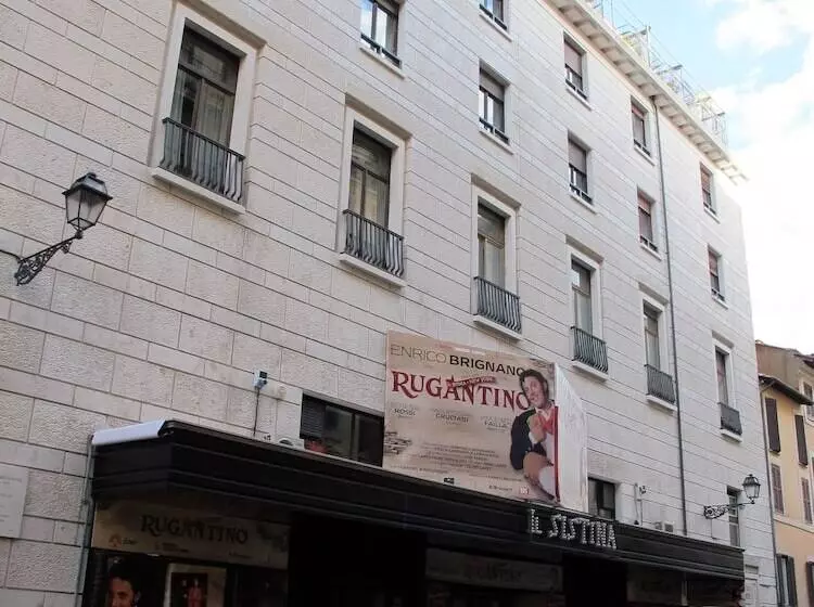 בית מלון כפרי Garda