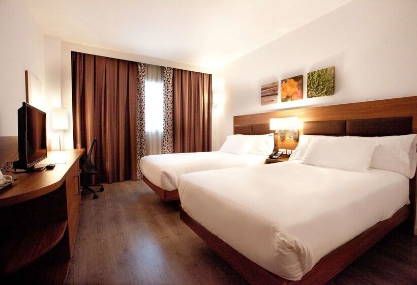 هتل Hilton Garden Inn Malaga