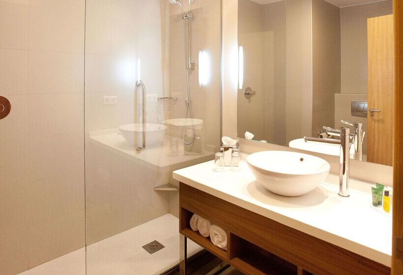 هتل Hilton Garden Inn Malaga