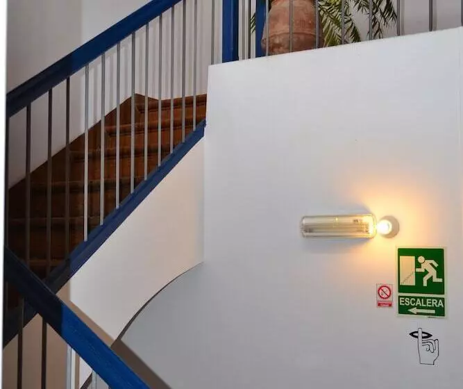 Hotelli Hostal Santa Agueda