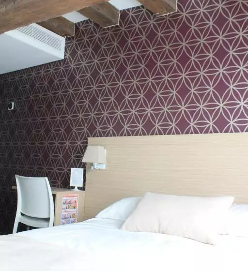 בית מלון כפרי Hôtel Le Blason