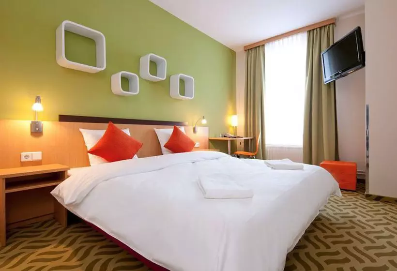هتل Ibis Styles Berlin City Ost