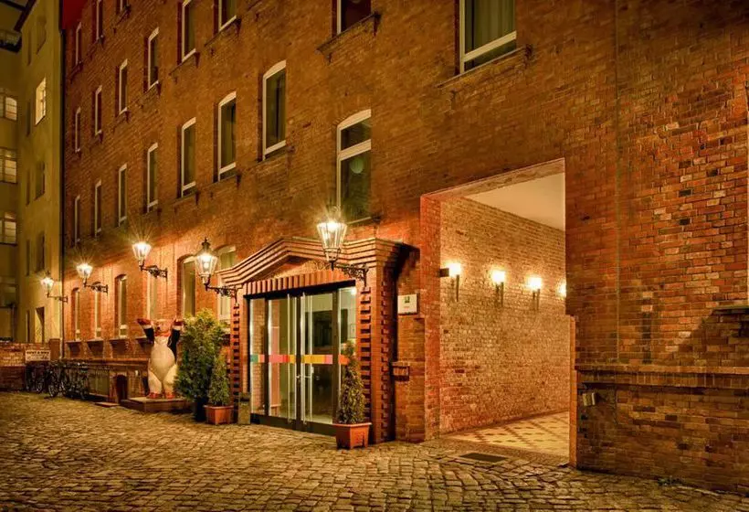 هتل Ibis Styles Berlin City Ost