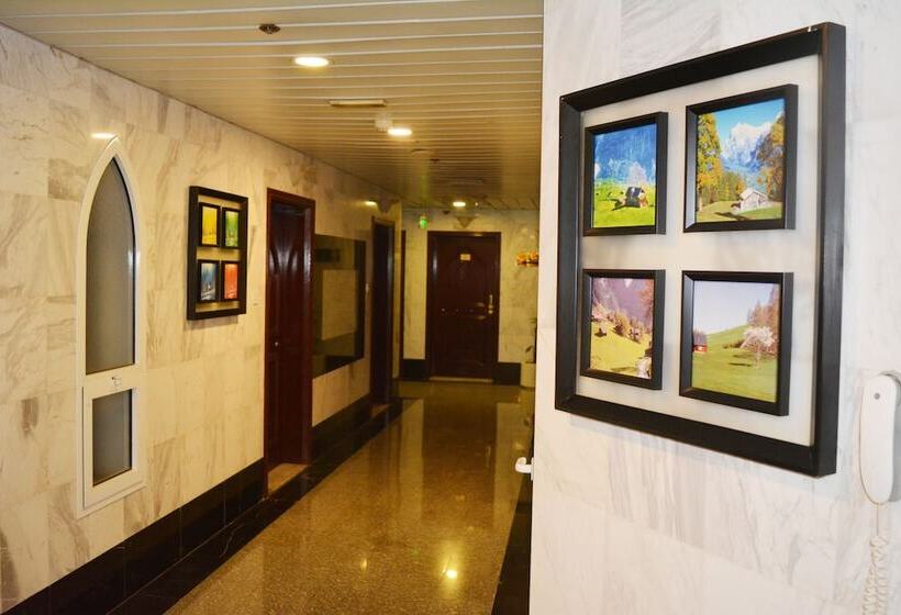 Отель Landmark Plaza