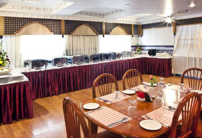 Отель Landmark Plaza