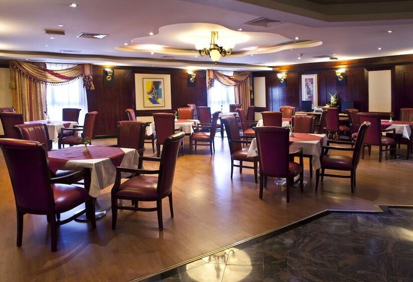 Отель Landmark Plaza