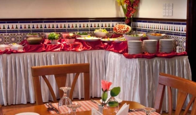 Отель Landmark Plaza