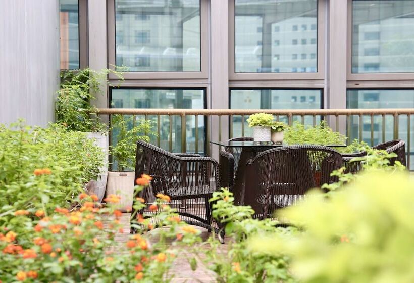 Hotelli Marriott Executive Apartments Chongqing